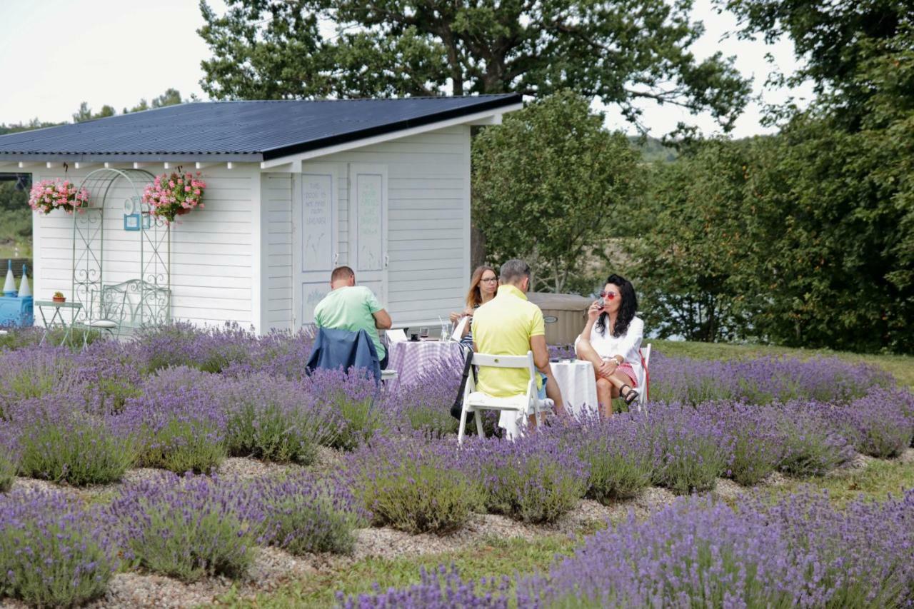 Lavender Village Kiemeliai Екстер'єр фото